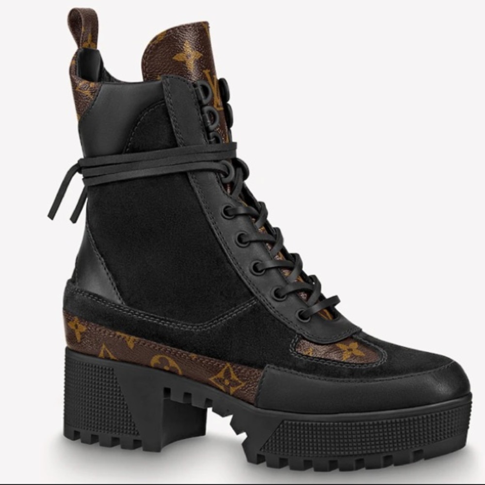 LAUREATE PLATFORM DESERT BOOT